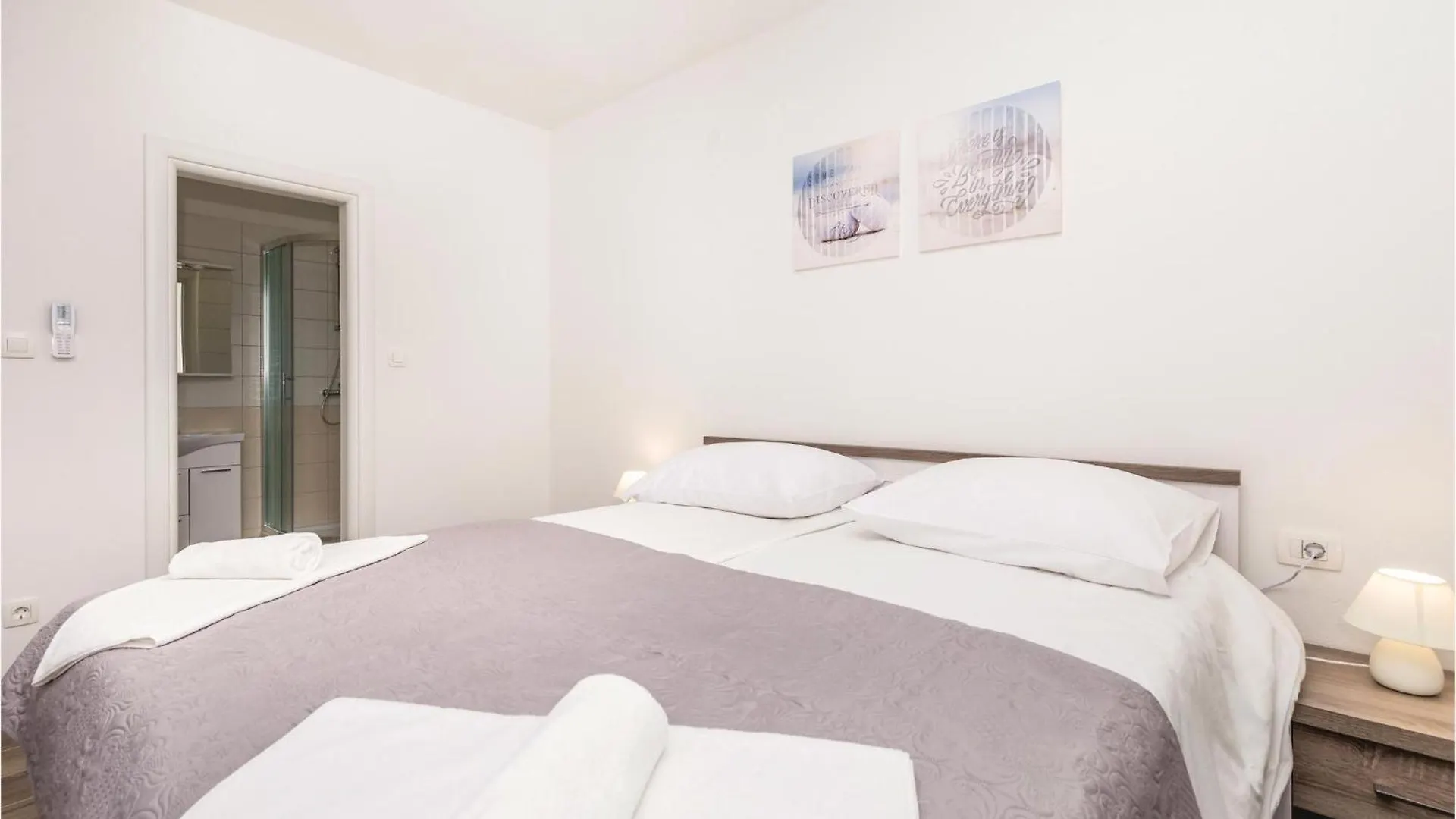 Nice Home In Supertarska Draga With Wifi Supetarska Draga