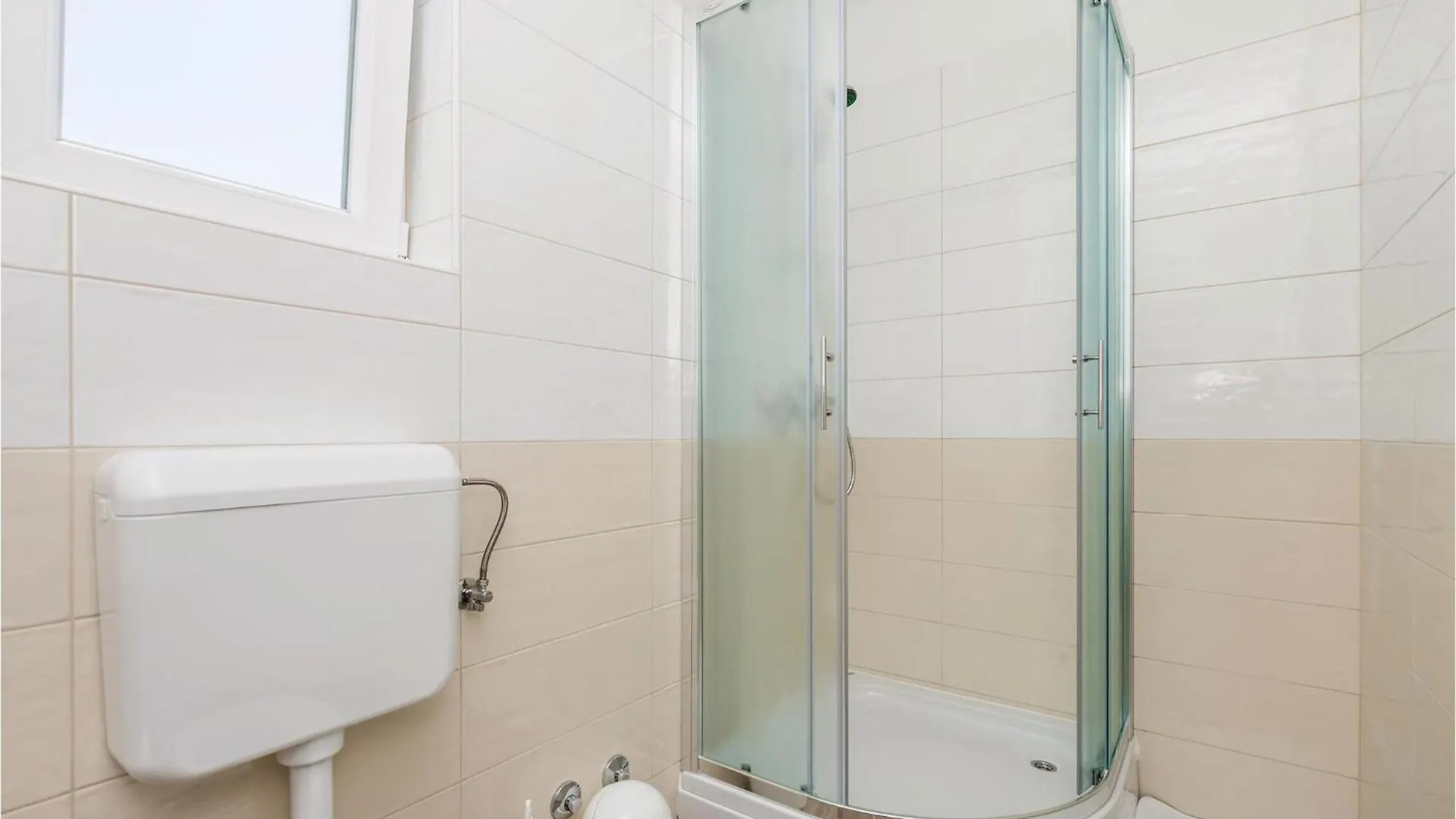 Nice Home In Supertarska Draga With Wifi Supetarska Draga