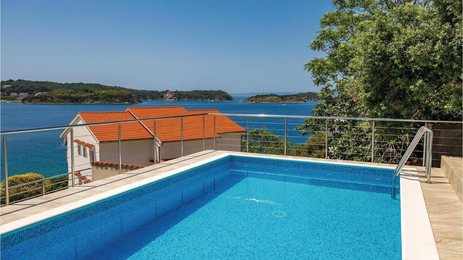 Nice Home In Supertarska Draga With Wifi Supetarska Draga Holiday home