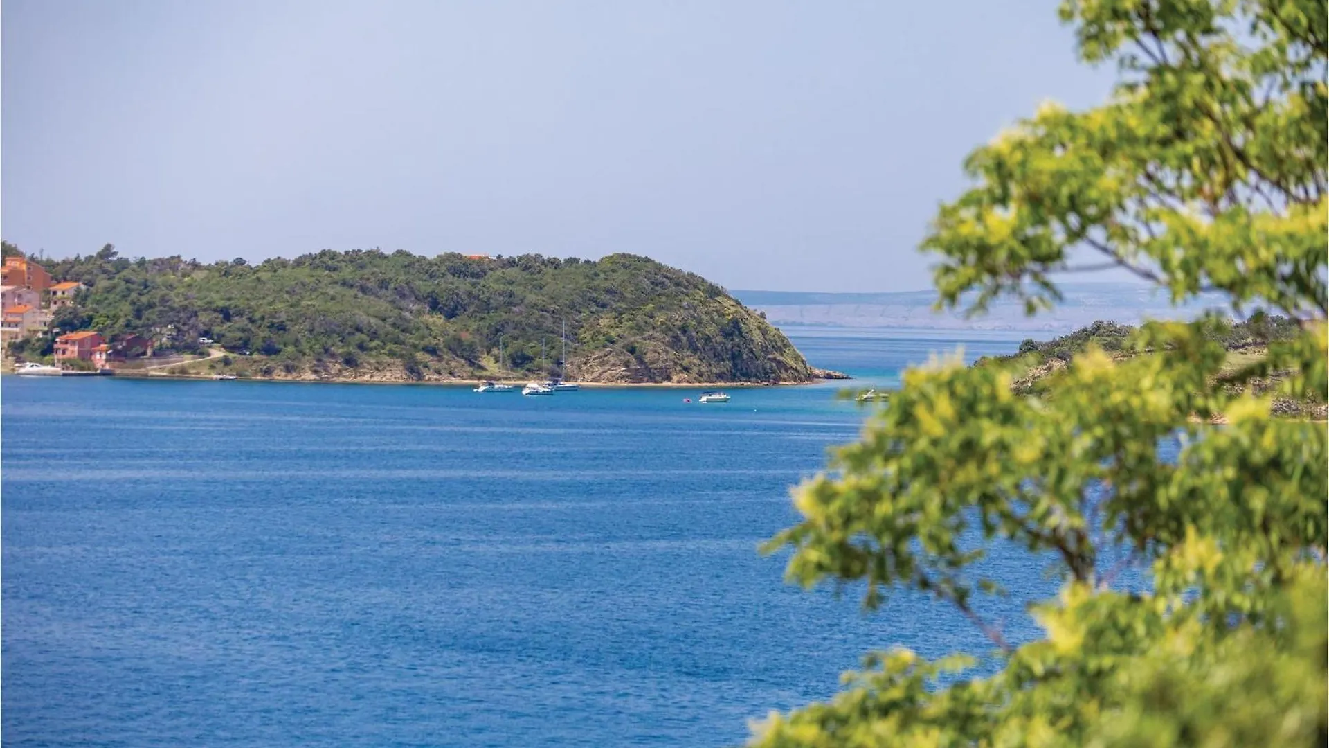 Nice Home In Supertarska Draga With Wifi Supetarska Draga